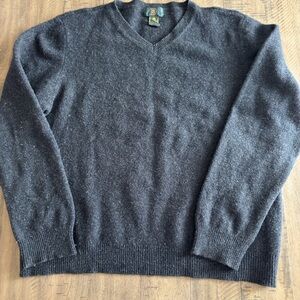 Club Room Charcoal V-Neck Sweater 100% Wool